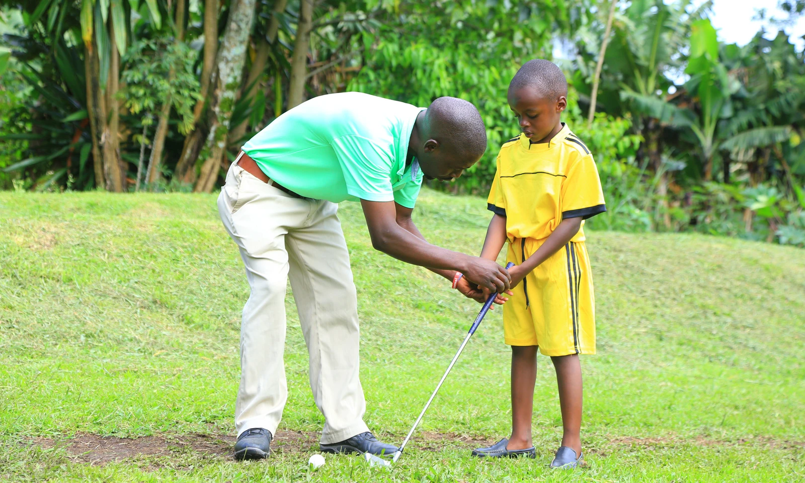 Afrivea-Golf-Academy-Helps-Communities-in-Africa-Recover-From-War-hero